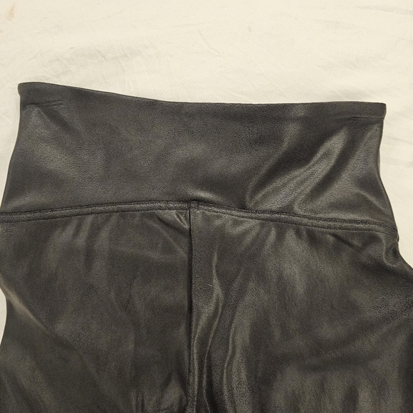 Spanx Black Faux Leather Moto Leggings MEDIUM - Picture 9 of 13